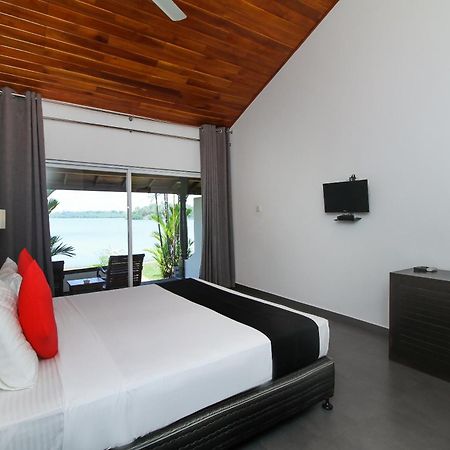 Kalla Bongo Lake Resort Hikkaduwa Ruang foto